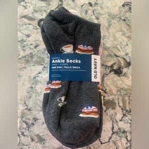 Women’s Old Navy Assorted Novelty 6 Pair Low Cut/Ankle Socks.